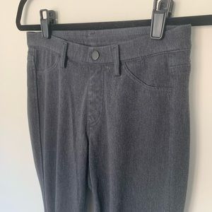 Uniqlo | Gray Leggings Pants